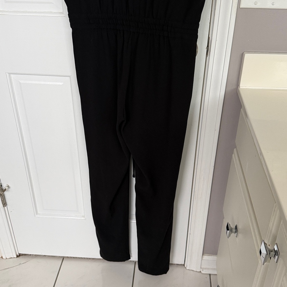 Aritzia Babaton Donnie Jumpsuit Button Up Tapered Leg Black Cap Sleeve - Picture 7 of 7